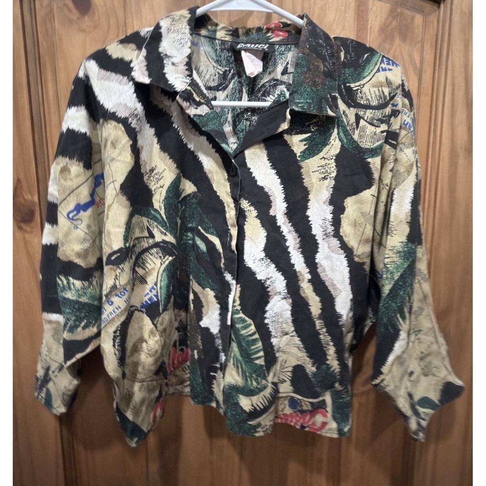 Vintage SAUCI California Small Casablanca Movie Novelty Print Button Up Shirt